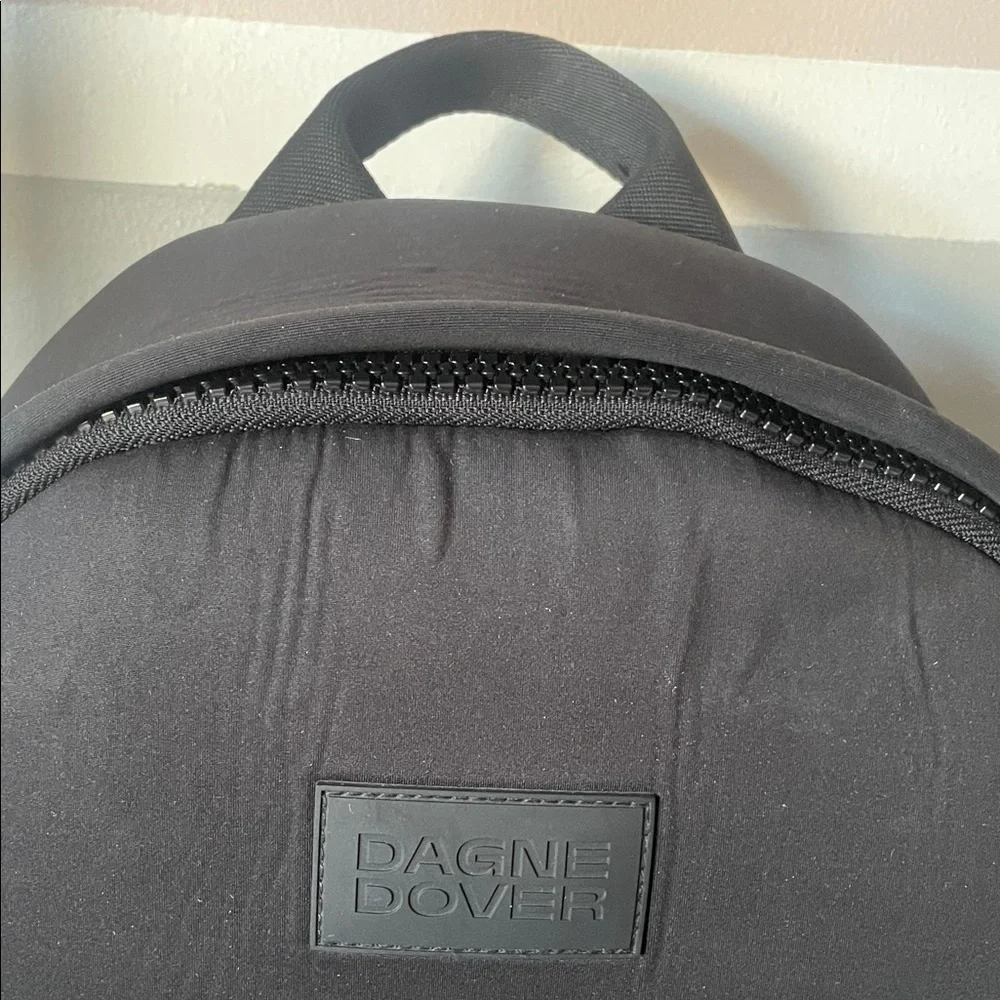 Good condition Dagne Dover Medium Dakota Neoprene Backpack for women